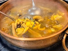 -阿山卓·野生菌火锅·纳西火塘烤肉