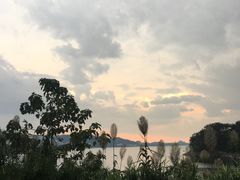 -饮湖威士忌鸡尾酒吧