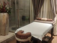 -莱蔻·圣灸堂·推拿艾灸(天山店)