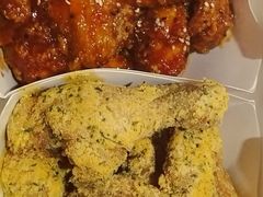 -BHC炸鸡(明洞总店)