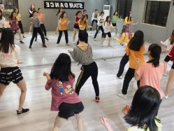 -STAR舞蹈工作室