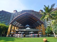 -三亚湾海居铂尔曼度假酒店