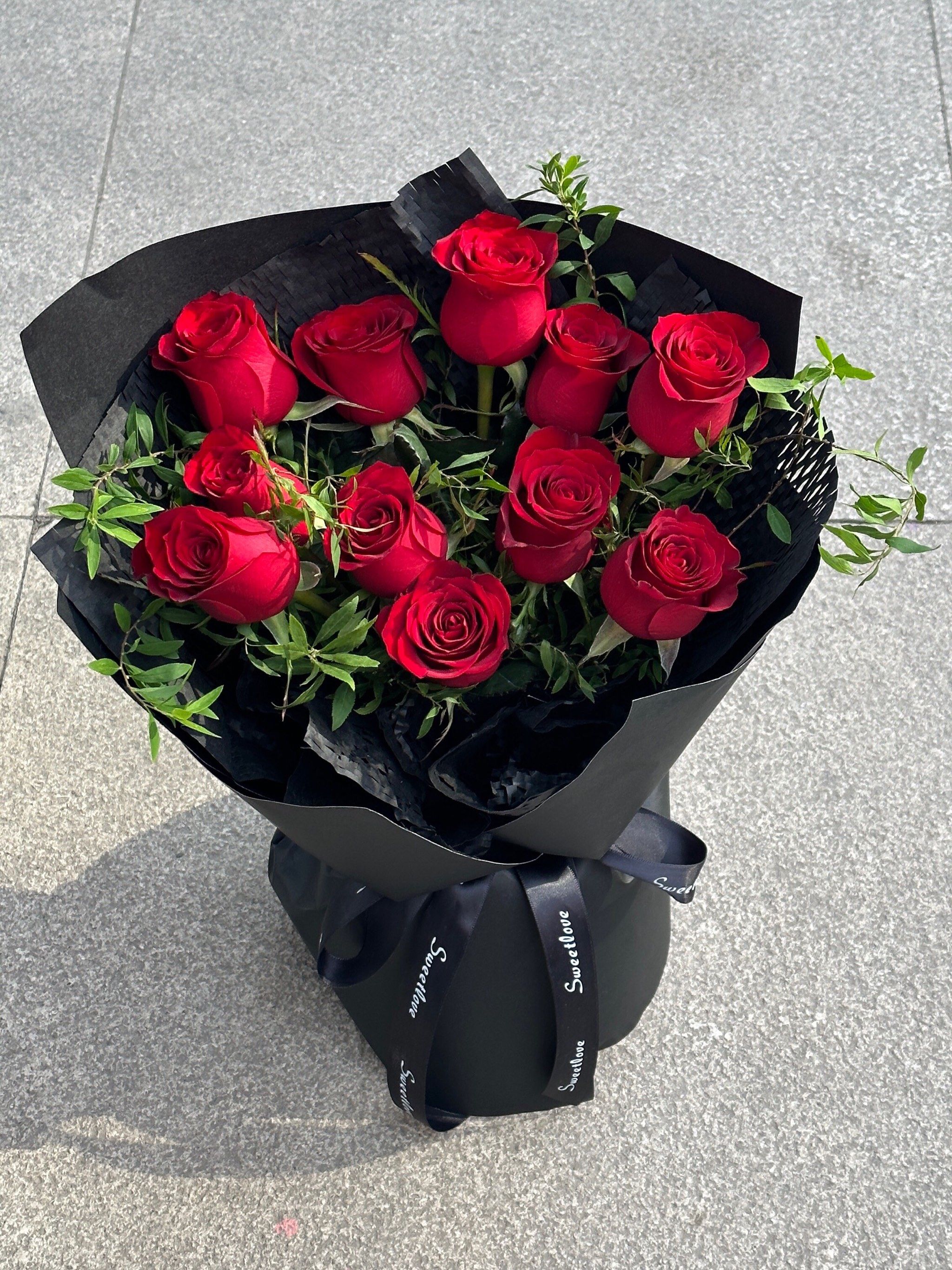 11支红玫瑰花束