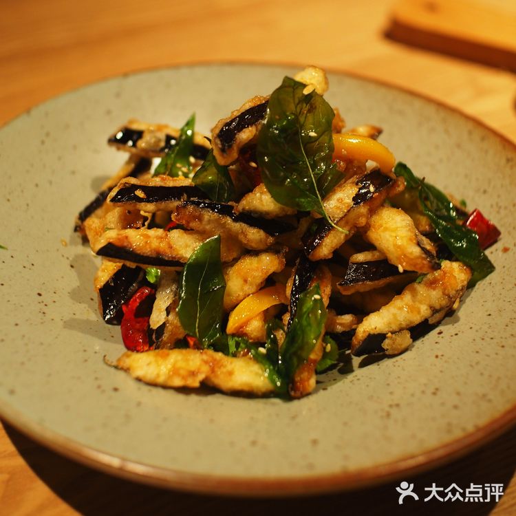 但丁 | 不出郑州就可吃到全世界的美食