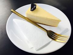 -UNI UNI(环亚凯瑟琳店)