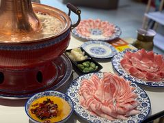 -一只羊·铜锅涮羊肉烧烤