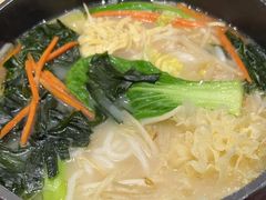 -灵芝妹子海鲜米线(凯德和平广场店)