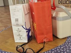 -瑞幸咖啡(新生活广场紫金山路店)