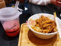 -熊吞·大碗丼烧肉饭(西市场嘉华店)