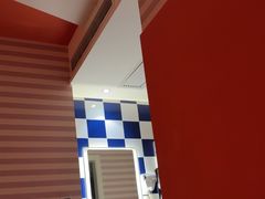 -艺漫酒店(苏州寒山寺狮山路地铁站店)