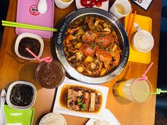 -钳小厨疯味1987肉蟹煲(美一城广场店)