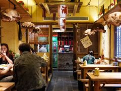 大堂-泥糊破店小酒馆·团建聚餐(南京西路店)