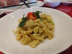 -侬佳蒸菜馆(听潮店)