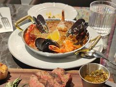 -LESCEDARS Brasserie Bistro香柏树