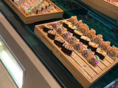 三文鱼寿司卷-荣誉国际酒店-云顶旋转餐厅