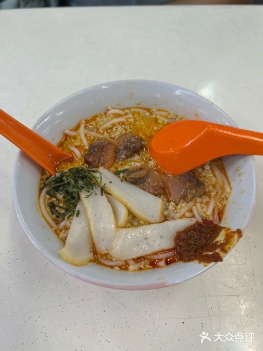 结霜桥叻沙图片