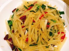 酸辣土豆丝-峨嵋小镇(远洋城店)