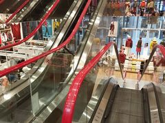 -优衣库(深圳万象天地旗舰店)