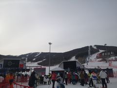 -中旅松花湖滑雪场