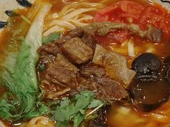 鲜茄半筋半肉牛肉面-康师傅私房牛肉面(马泉营奥莱店)
