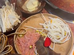 -赵美丽·重庆社区火锅·直营店(火车东站·中豪国际店)