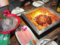 -二荆条·蜀鲜汇城市森林火锅
