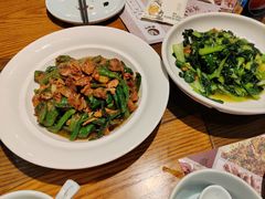 -黄泥岗·地道湖北菜(奥特莱斯店)