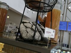 -顶东面包花园·生日蛋糕(世博店)