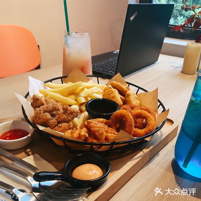 CAT’S MEWSTAR CAFE·喵星球猫屋(晴湾咖啡店)图片