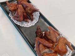 脆皮炸乳鸽-御花园酒店(希尔顿店)