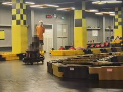 -极限PLAY运动娱乐新世界·团建派对潮玩休闲馆·室内蹦极高空游乐园