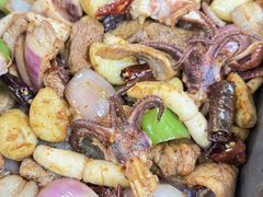 -老东镇啤酒屋海鲜加工·蒸汽海鲜·海鲜烧烤(台东店)