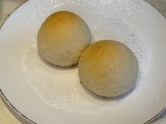 脆皮流沙包-皇朝会.经典传统粤菜(外滩店)