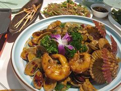 -嗨辣小聚·盘锦河蟹·海鲜烧烤龙虾(盘锦十年好店)