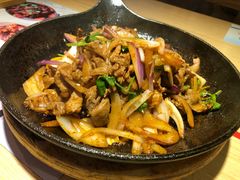 铁板孜然羊肉-关东小磨东北菜(上海长风大悦城店)