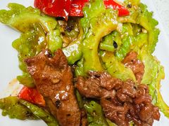 苦瓜炒牛肉-肥仔文澳门猪骨煲(南京西路店)