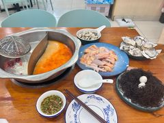 -老何家后安粉·糟粕醋海鲜火锅(三亚湾椰梦长廊店)