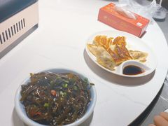 -顶峰夜宴·龙虾烧烤大排档(九江学院店)
