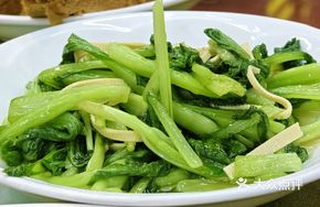 Stir-fried Greens with Tofu Skin Strips