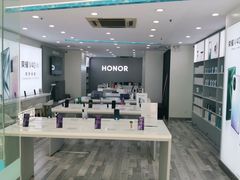 -荣耀授权专卖店(黄浦浙江中路店)