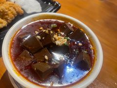 -炉小二铜锅牛蛙•川湘菜(三里屯店)