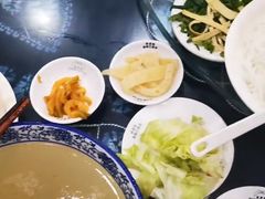 -桥香园云南过桥米线(金马碧鸡店)