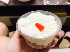 -红宝石·鲜奶小方·海派西点房(金杨店)