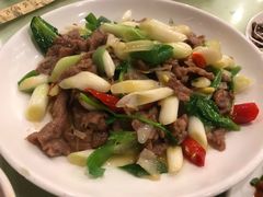 -曾牛肉