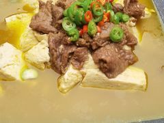 -有红鸡毛店·川菜(建设路店)