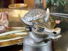 -周老三跷脚牛肉·全牛火锅(非遗传承店)