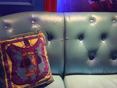 -UK派对KTV(日月广场店)