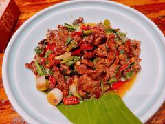 -老滇山寨•云南特色菜•地方菜•民族风情歌舞表演(金碧店)