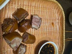 -东口码头·烧鸽子·鱼头泡饼·地方菜(金鹰悦城店)