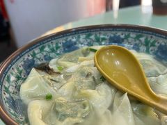 荠菜大馄饨-食惠里小笼包面馆(越秀店)